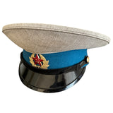 Postsowjetisches ukrainisches Militäroffiziersuniform-Metallabzeichen mit Schirmmütze