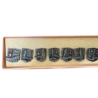 Sowjetische Heldenstädte des 2. Weltkriegs, Set mit 11 Metallabzeichen, Originalverpackung, Quittung der UdSSR von 1978