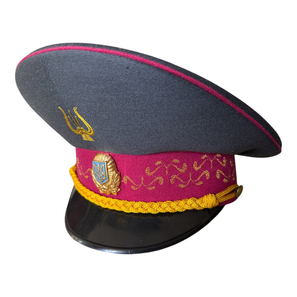 Postsowjetisches ukrainisches Militäroffiziersuniform-Metallabzeichen mit Schirmmütze