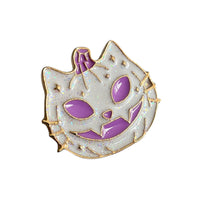 White Cat Pumpkin Enamel Pin – Spooky Halloween Accessory with Purple Eyes