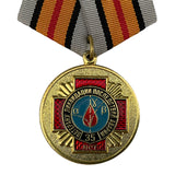 Preismedaille für den russischen Veteranen von Tschernobyl zum 35. Jahrestag der Katastrophe